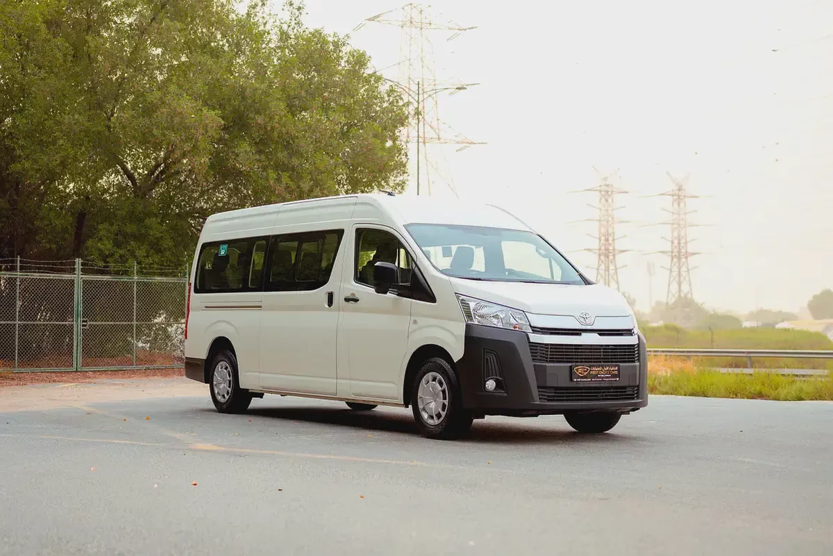 High Roof | Automatic | 13-Seater Passanger Van | GCC Specs | Ref#T38541-1-1