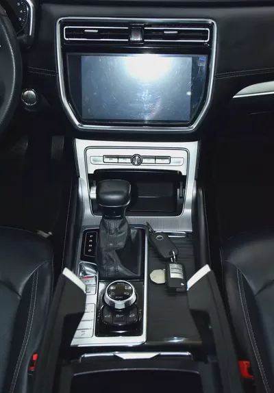 AED 666 EMi for 5Yrs | MG RX8 30T 4WD ( 2020 Model ) in White Color GCC Specs-13