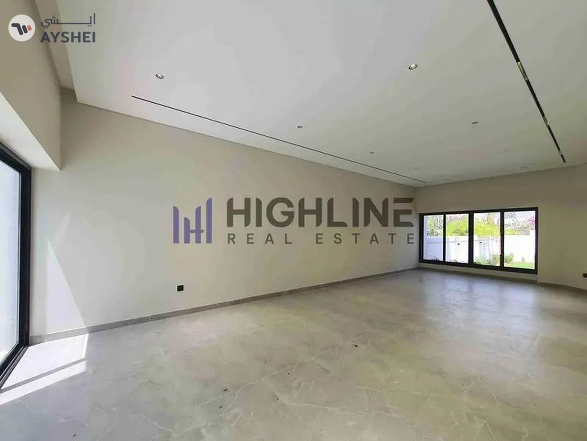 Exclusive 4-Bedroom Luxury Villa Near the Beach-2-2