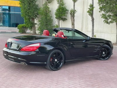 MERCEDES BENZ SL500-2016-( HARD TOP CONVERTIBLE )-135000KM-GCC SPECS-EXCELLENT CONDITION-4