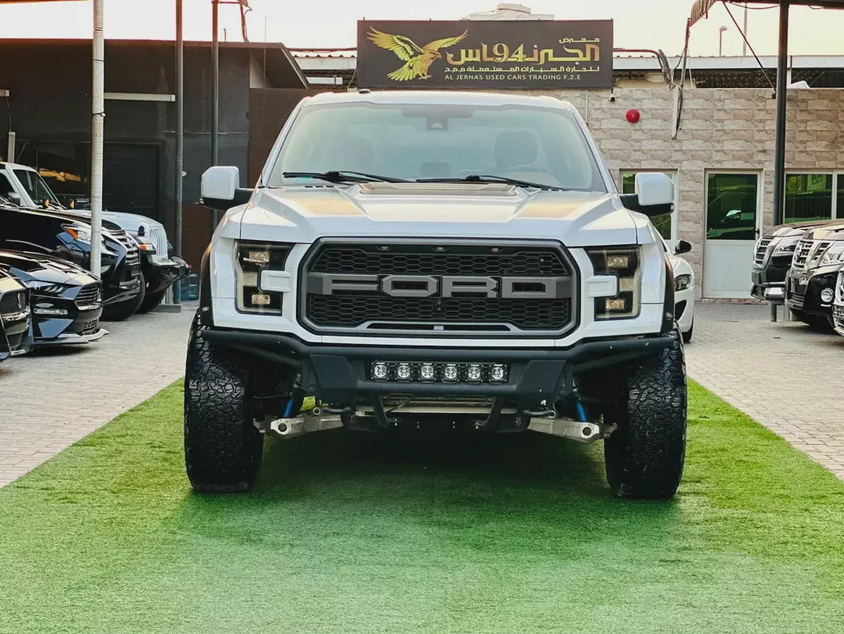 فورد رابتر 2018 فل  أوبشن 3.5L V6 | 450 حصان | كتاب وكالة وتشييكات وكالة |خليجي