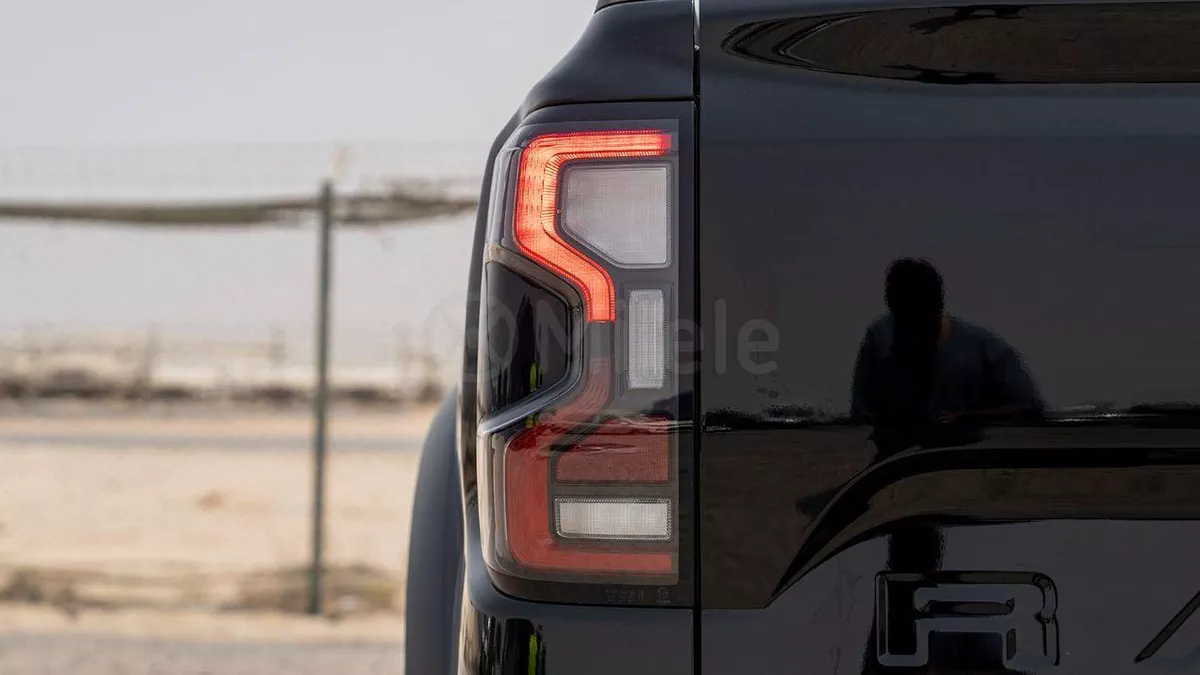 Ford Ranger RAPTOR-8-0