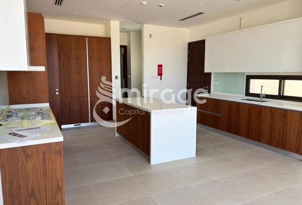 Modern Architecture | Vacant 5BR Villa | Souk