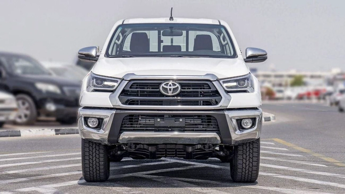 Toyota Hilux SGLX (LHD) TOYOTA HILUX DC 2.7L SR5 MT 4X4 MY2024 – WHITE