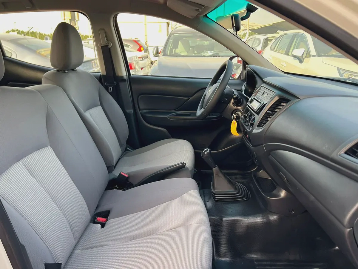 2022 | Mitsubishi L200 | 4X2 | Manual | Ref#884-11-11