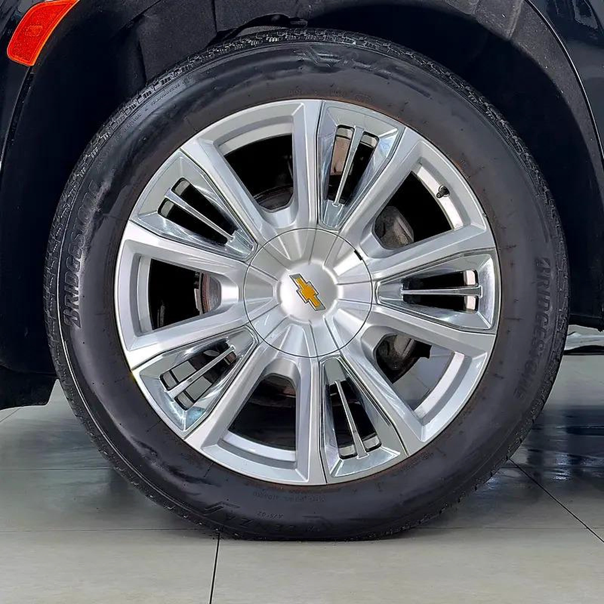 2024 Chevrolet Tahoe High Country- 3.0L V6 Diesel Turbo-12-12