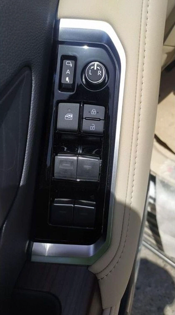 Toyota Land Cruiser VX