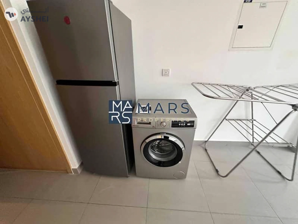 BRAND NEW STUDIO WITH KITCHEN APPLIANCES L-9-9