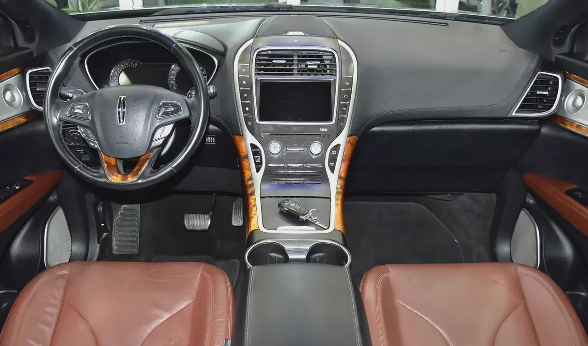EXCELLENT DEAL for our Lincoln MKX 2.7 ECOBoost AWD ( 2016 Model ) in Beige Color GCC Specs-10-10