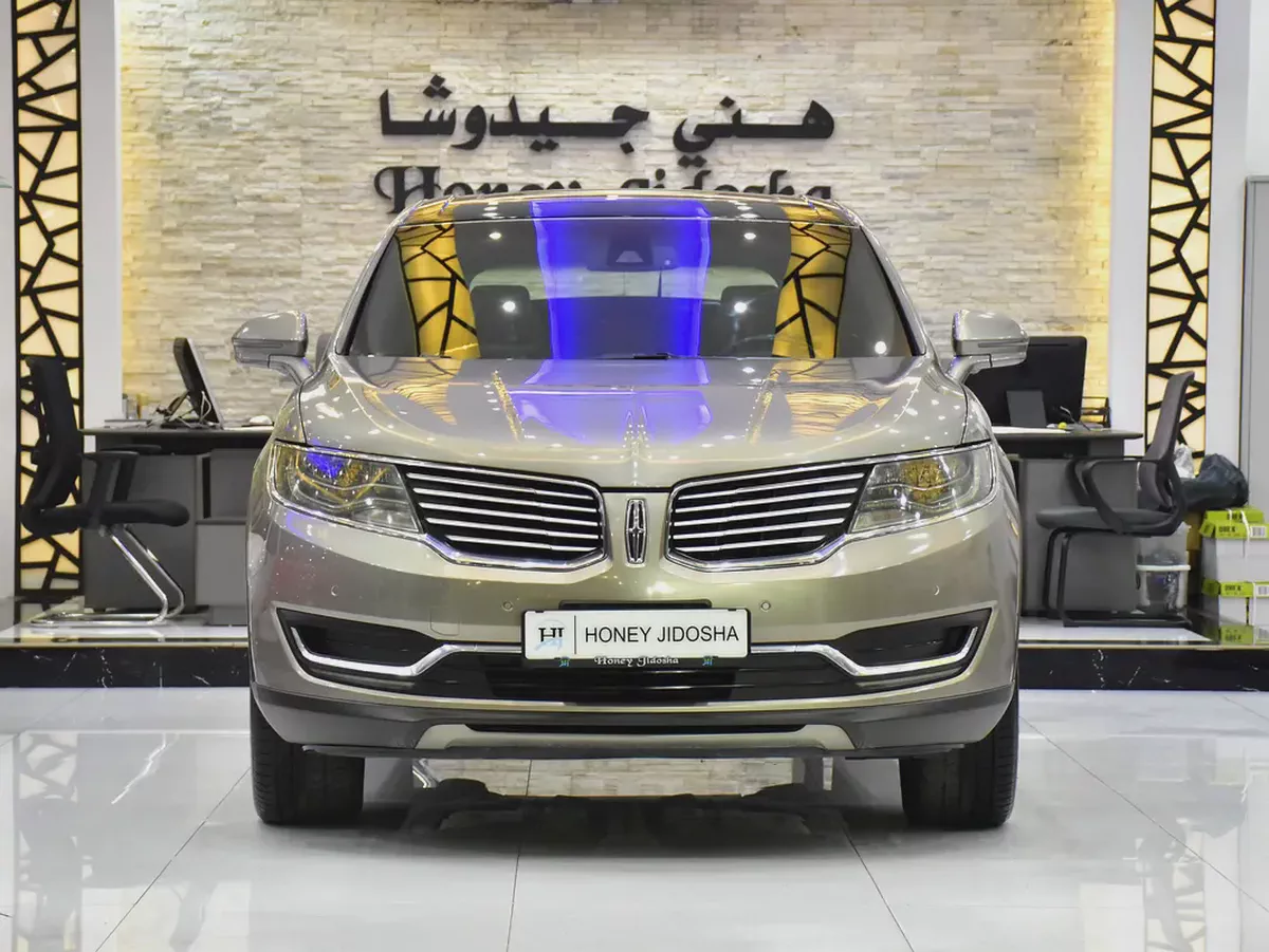 EXCELLENT DEAL for our Lincoln MKX 2.7 ECOBoost AWD ( 2016 Model ) in Beige Color GCC Specs