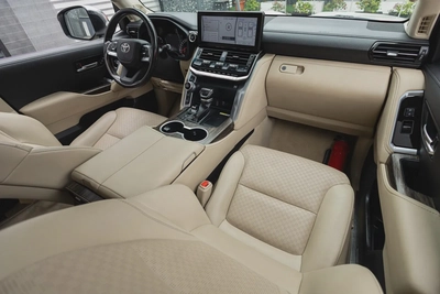 Toyota Land Cruiser 2023-5