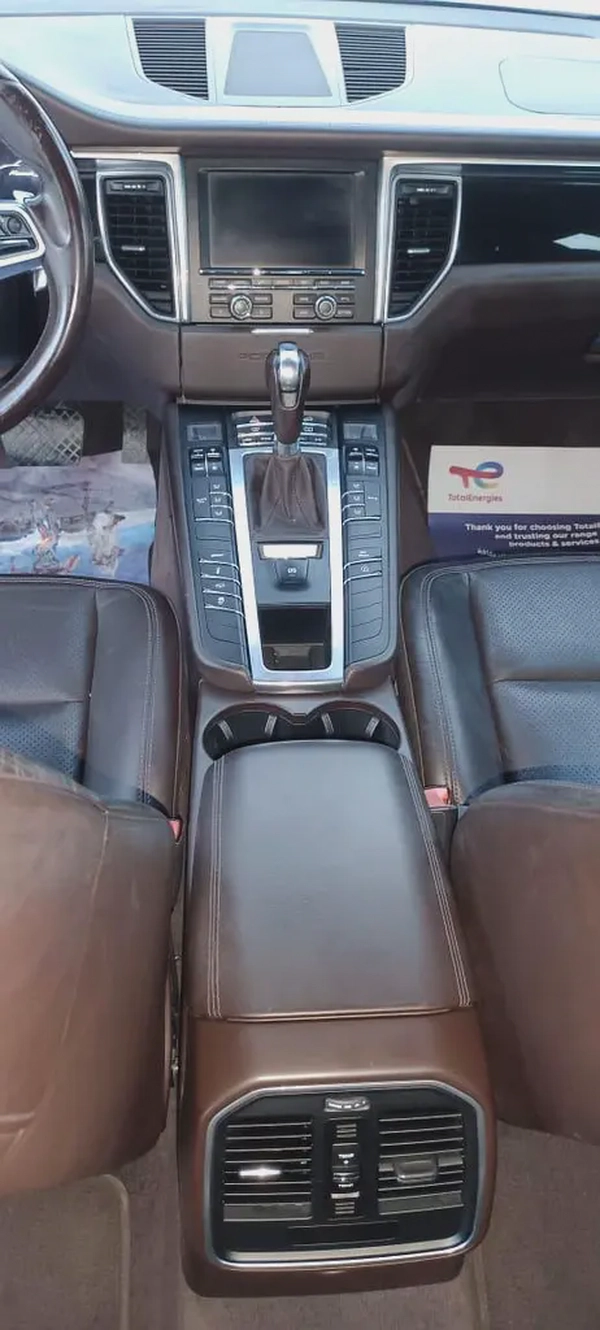 2015 PORSCHE MACAN S || ORIGINAL PAINT|| EXCELLENT CONDITION || FULL AGEBCY SERVICE || SINGLE OWNER