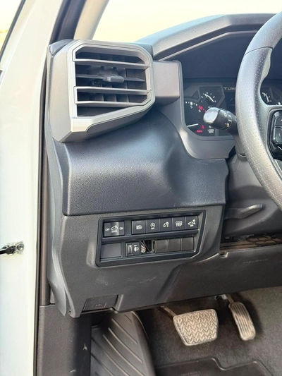 Toyota Tundra SR (NON GCC)-9