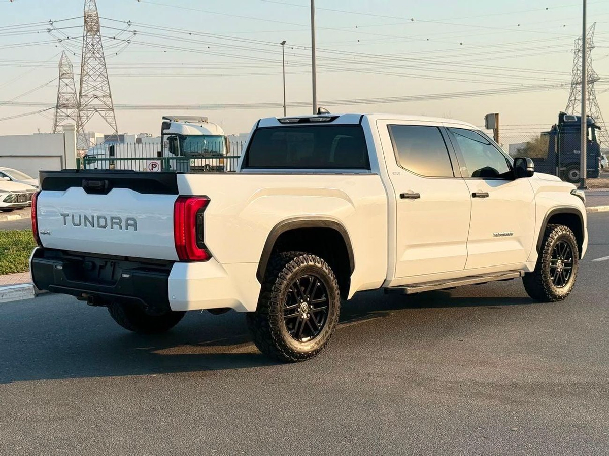 Toyota Tundra SR (NON GCC)-2-0