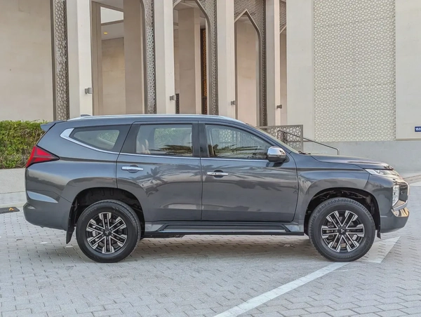 MITSUBISHI MONTERO SPORT 2021 GLS TOP LINE FULL OPTION GCC IN EXCELLENT CONDITION
