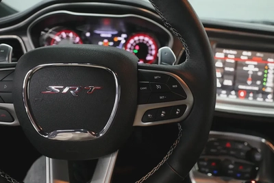 Dodge Challenger SRT-5