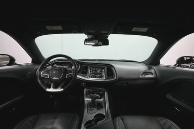 Dodge Challenger SRT-12