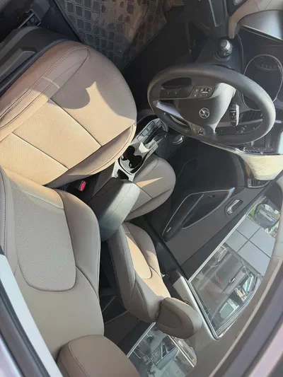 Hyundai santafe 2015 gary color GCC calen car-5