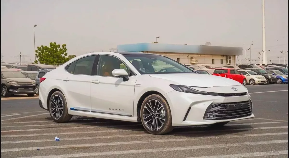2026 Toyota Camry Lumiere 2.5L HUBRID GCC SAUDI SPEC