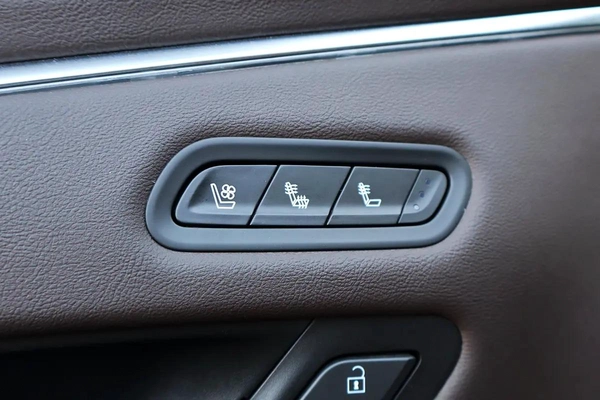 Cadillac Escalade Platinum Luxury 2021 GCC – Full Option – Original Paint