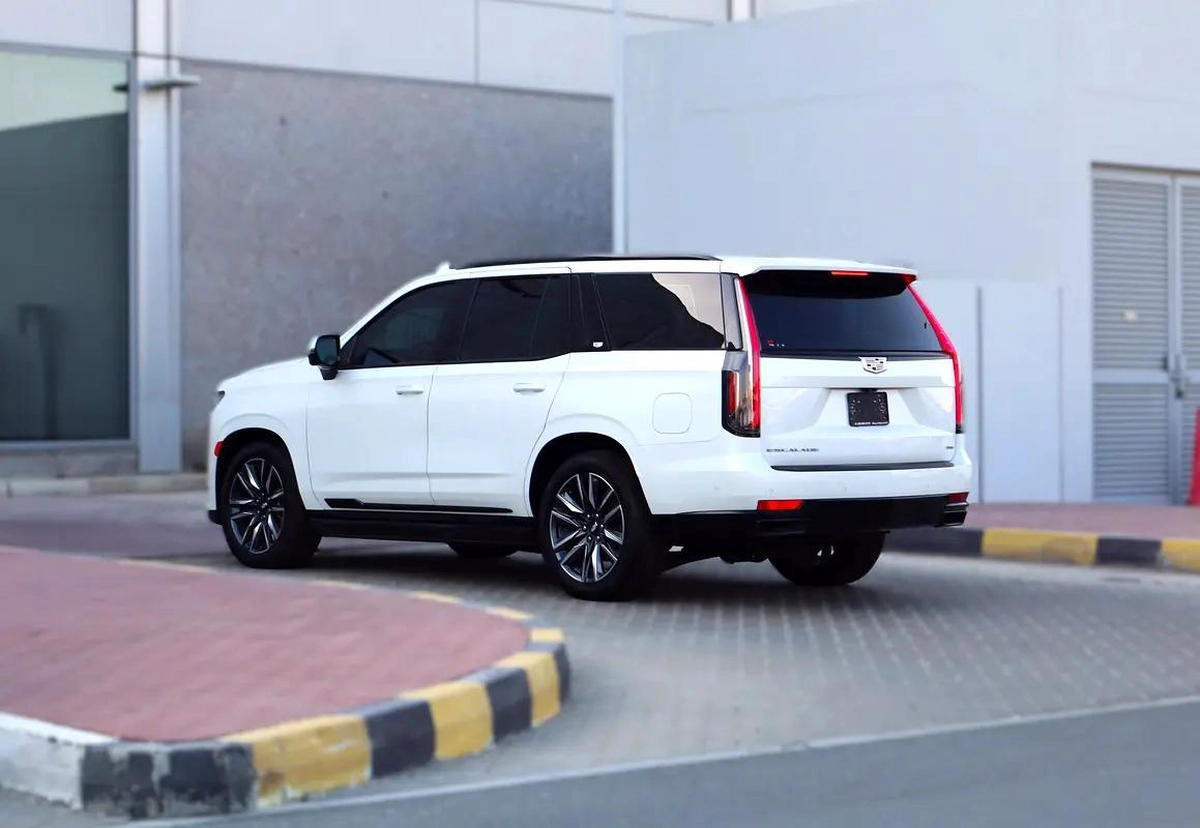 Cadillac Escalade Platinum Luxury 2021 GCC – Full Option – Original Paint-1-1