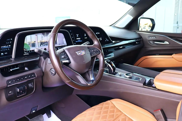 Cadillac Escalade Platinum Luxury 2021 GCC – Full Option – Original Paint
