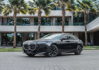 9,400 P.M |  M760 xDrive | 0% Downpayment | BMW WARRANTY & SERVICE!-0