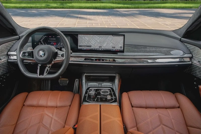 9,400 P.M |  M760 xDrive | 0% Downpayment | BMW WARRANTY & SERVICE!-7