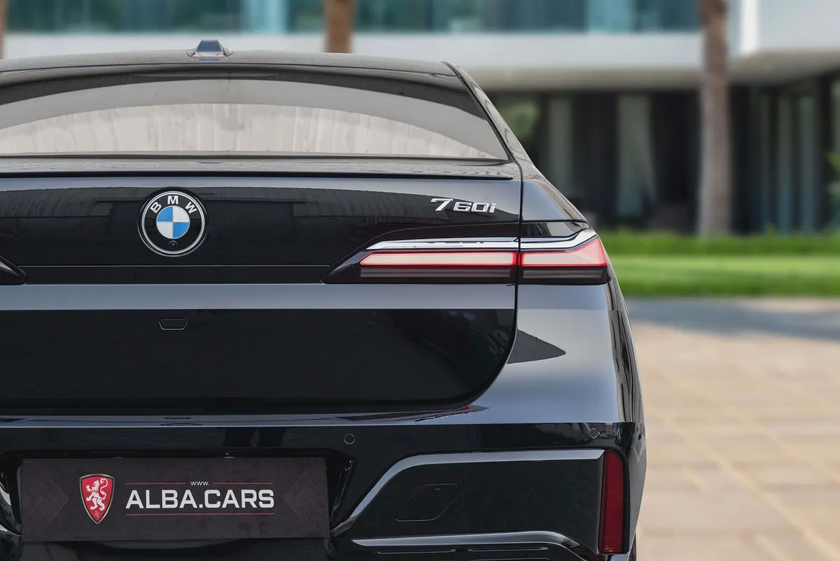 9,400 P.M |  M760 xDrive | 0% Downpayment | BMW WARRANTY & SERVICE!-5-5