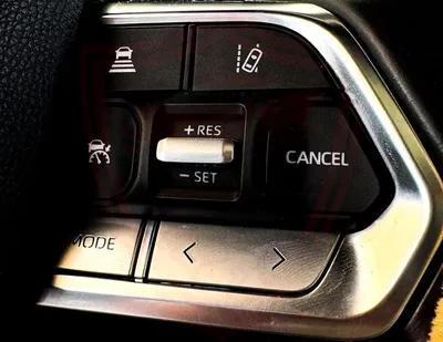 Toyota Land Cruiser GXR 3.5 L | | GCC | Accident-Free | In Excellent Condition | 4452 P.M-13