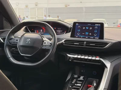 Experience the perfect blend of style and efficiency with the 2024 Peugeot 3008 Active. This brand-n-7