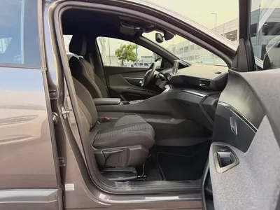 Experience the perfect blend of style and efficiency with the 2024 Peugeot 3008 Active. This brand-n-8
