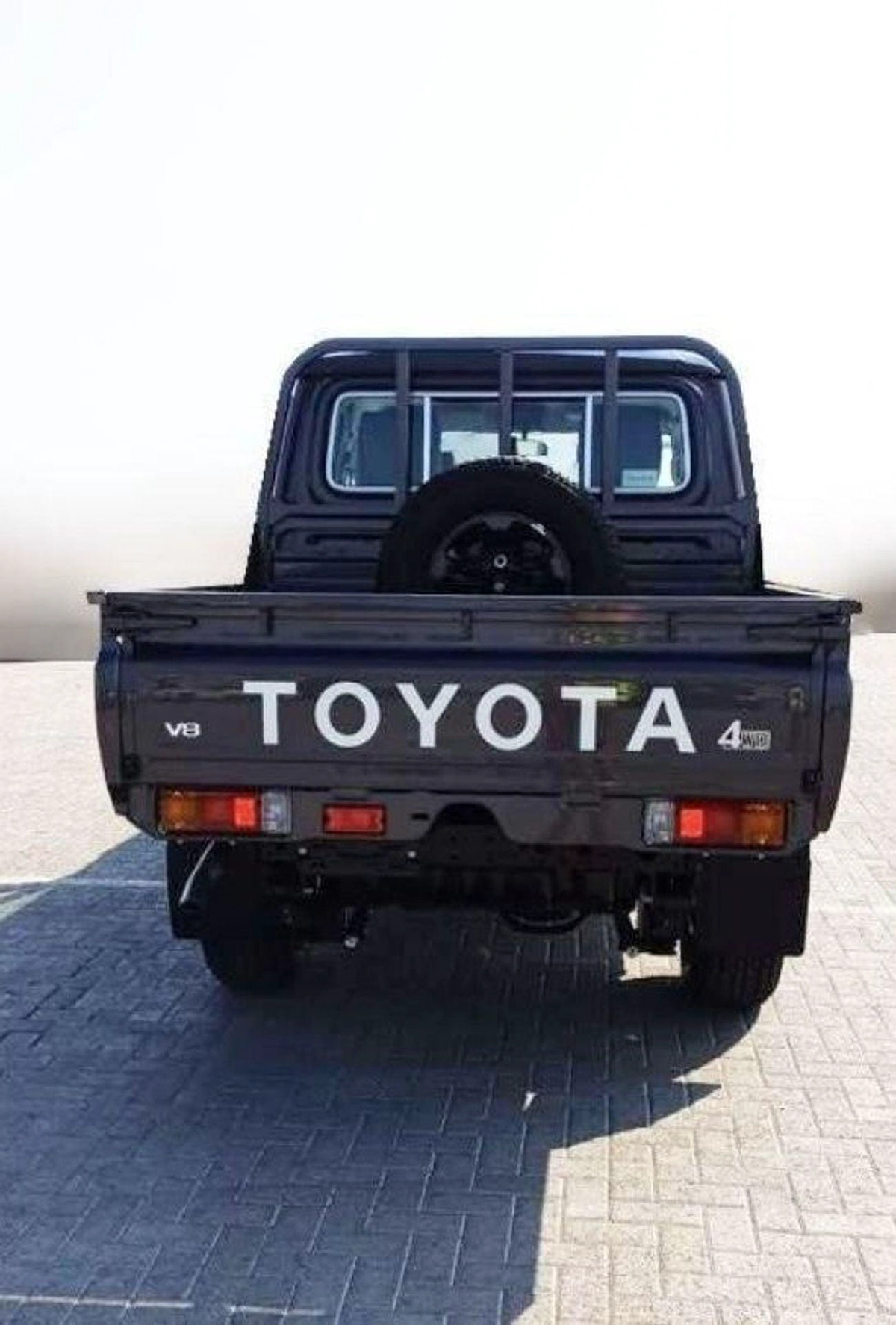 Toyota Land Cruiser Pick Up TOYOTA LAND CRUISER LC79 4.2L V6-4-0