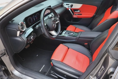 CLA250 4MATIC - GCC SPECS - 5 YEARS WARRANTY / SERVICE 105,000 KM - ACCIDENT FREE --11