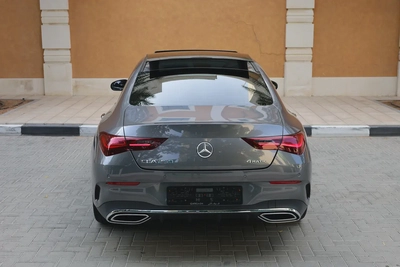 CLA250 4MATIC - GCC SPECS - 5 YEARS WARRANTY / SERVICE 105,000 KM - ACCIDENT FREE --7