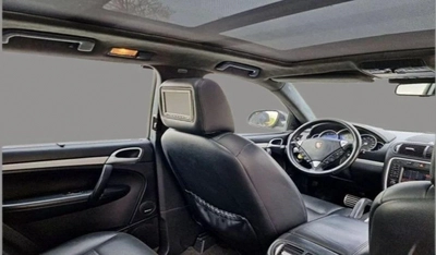 Porsche Cayenne TURBO S 4.8L-8CYL - FULL OPTION EXCELLENT CONDITION-3