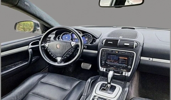 Porsche Cayenne TURBO S 4.8L-8CYL - FULL OPTION EXCELLENT CONDITION