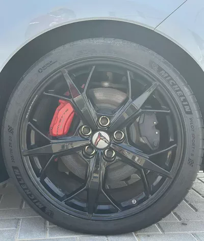 Accident-Free Chevrolet Corvette Stingray C8 | 2LT | 6.2L V8 | Arctic White / Black-14