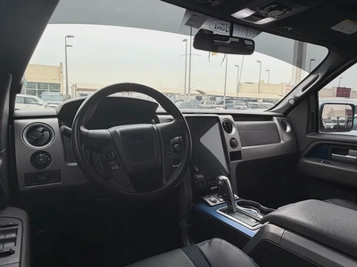 Ford Raptor, 2013 white, 4 doors-15