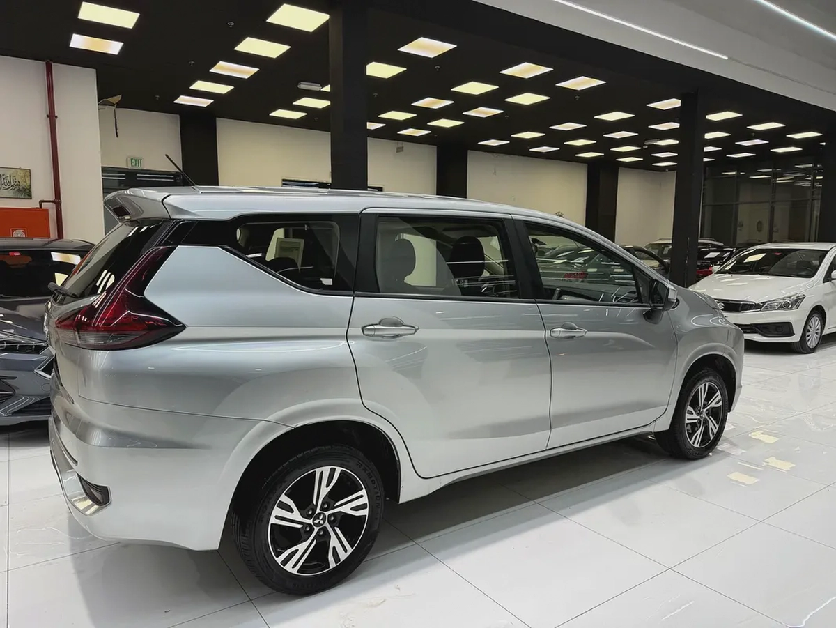 Mitsubishi Xpander GLS Top Line 2022 GCC Specs Original Paint-3-3