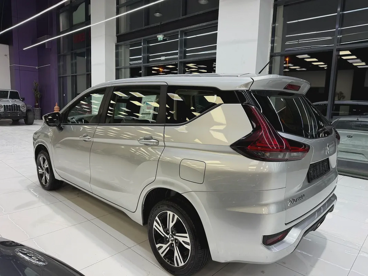Mitsubishi Xpander GLS Top Line 2022 GCC Specs Original Paint-4-4