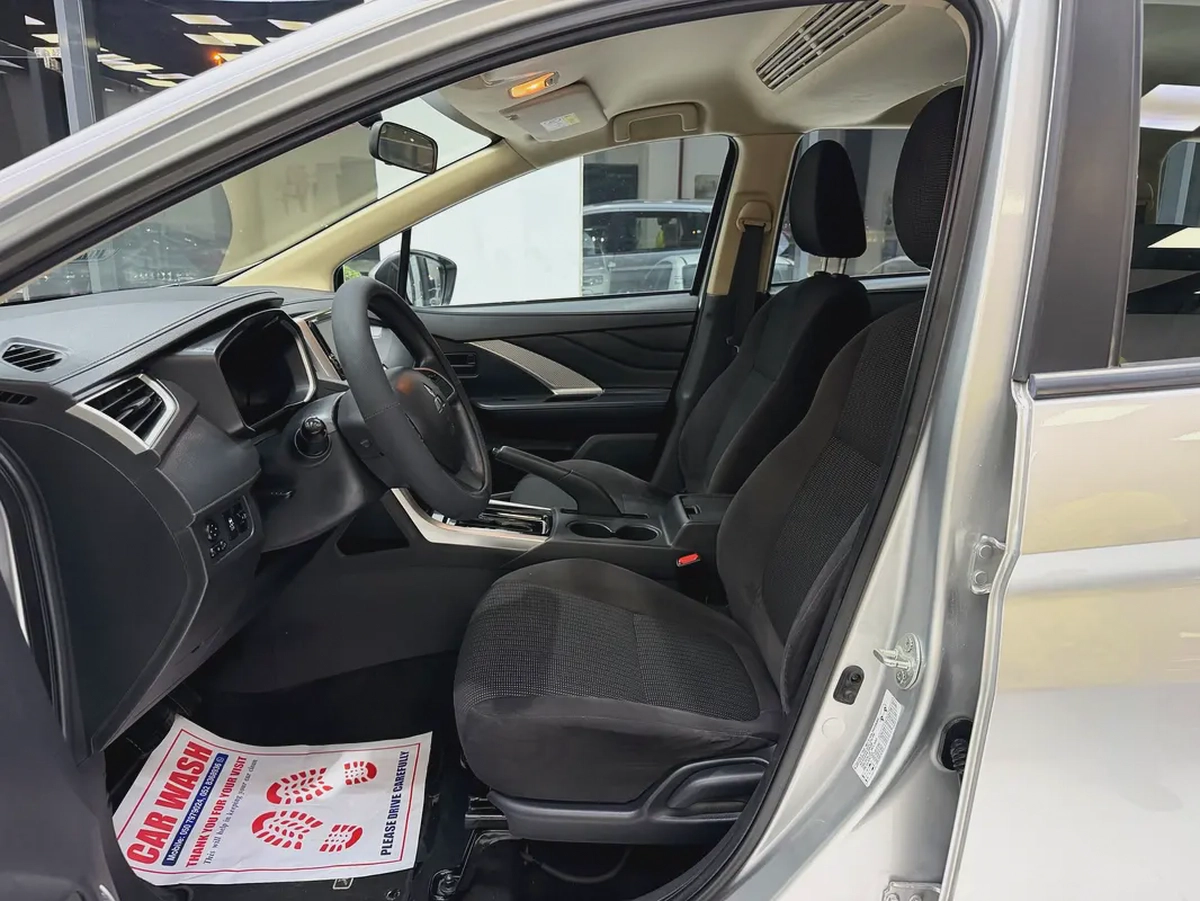 Mitsubishi Xpander GLS Top Line 2022 GCC Specs Original Paint-7-7