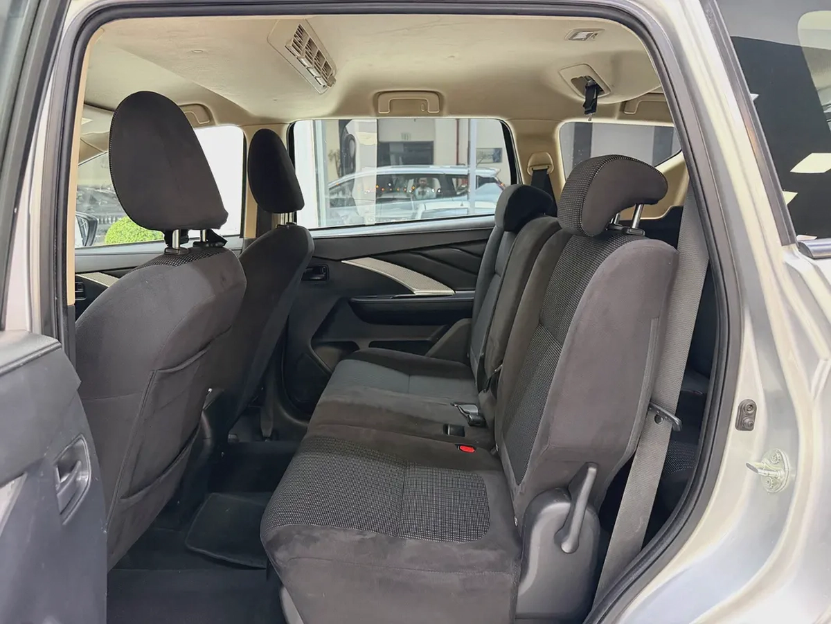 Mitsubishi Xpander GLS Top Line 2022 GCC Specs Original Paint-8-8