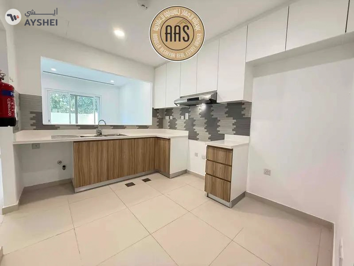 Hot Property! 3Bedroom Townhouse Villa Available For Rent in Villanova-2-2