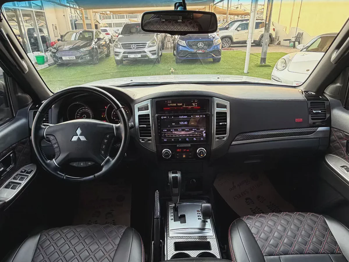 Mitsubishi Pajero -2020-Signature Edition- GCC-free accident-original paint-SERVICE ALFUTTAIM-10-10