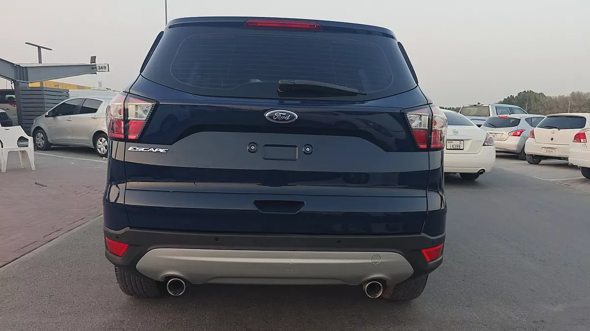 Ford Escape S 2.5L GCC | 2017 | Well Maintained Family SUV Ford Escape S 2.5L GCC Model: 2017 Mileag-9-9