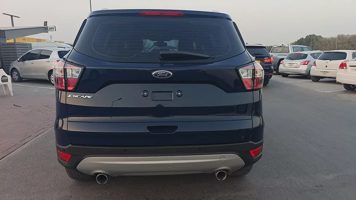 Ford Escape S 2.5L GCC | 2017 | Well Maintained Family SUV Ford Escape S 2.5L GCC Model: 2017 Mileag-7-7