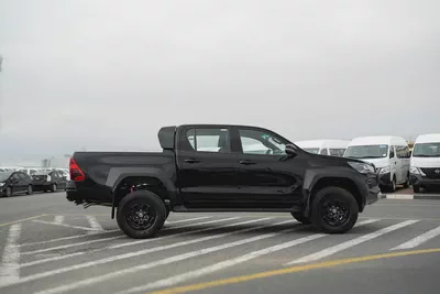 Toyota Hilux GR Sport 2026 GCC Specs-3