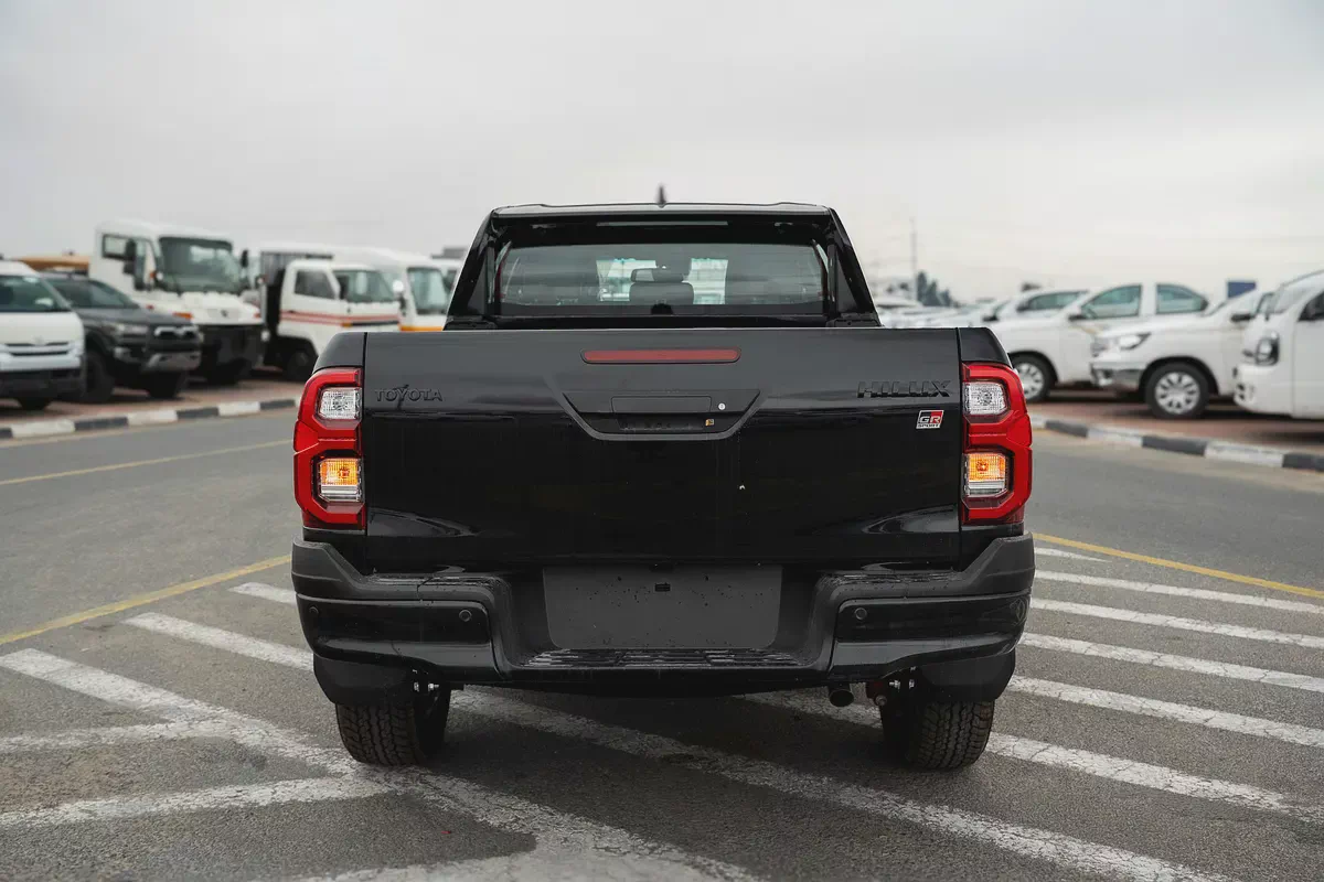 Toyota Hilux GR Sport 2026 GCC Specs-4-4