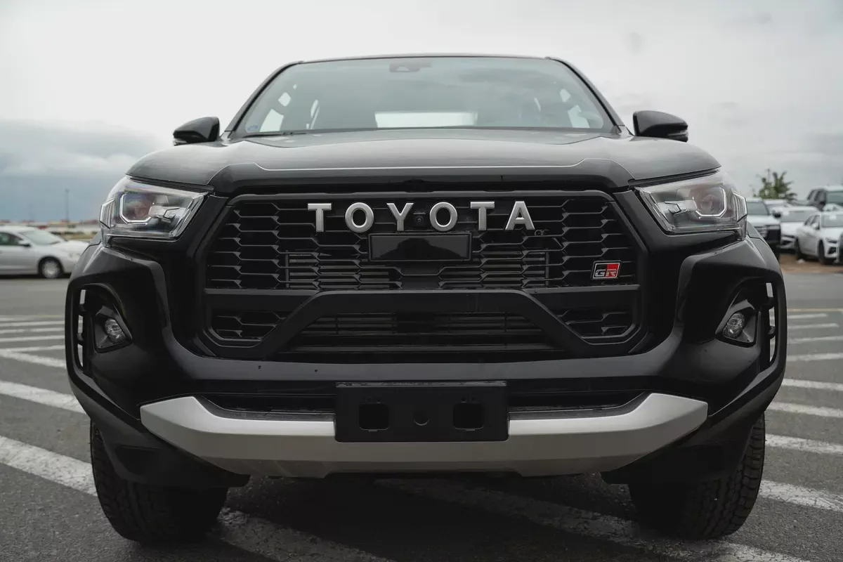Toyota Hilux GR Sport 2026 GCC Specs-6-6